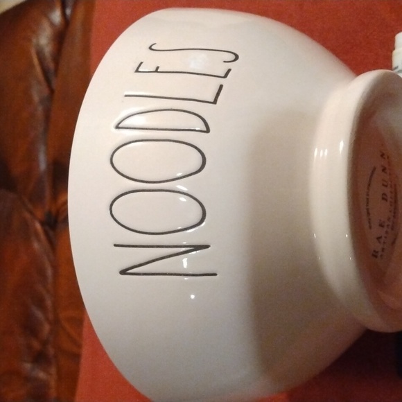 Rae Dunn Artisan Cllection By Magenta Bowl. - Picture 4 of 4